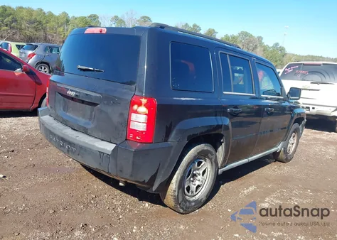 2010 Jeep Patriot Sport z USA, uszkodzony, nr VIN 1J4NT2GA3AD514551